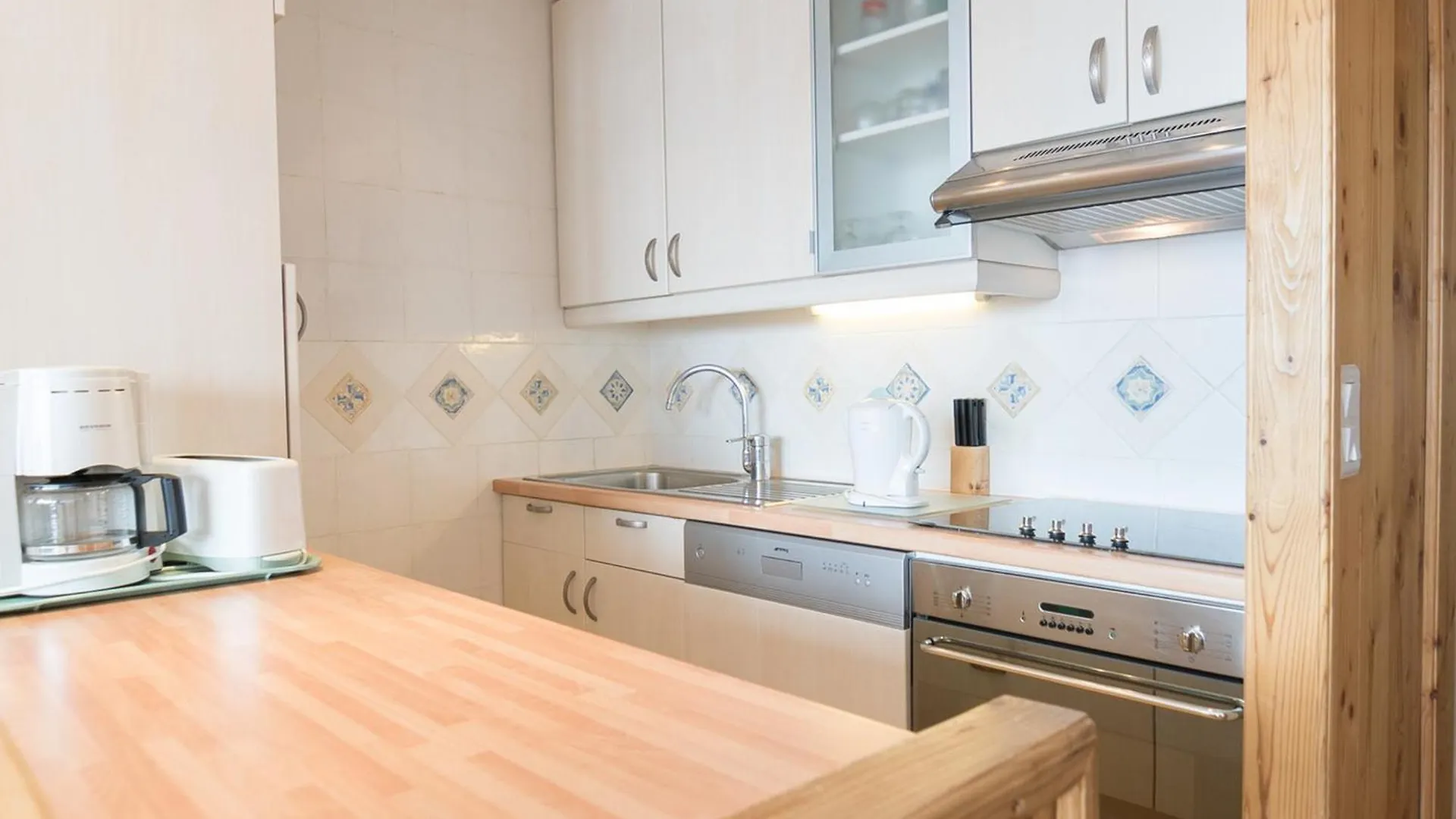 2 Pieces Sud A 500 M Des Pistes Avec Wifi Et Animaux Admis - Fr-1-449-53 Apartment Tignes