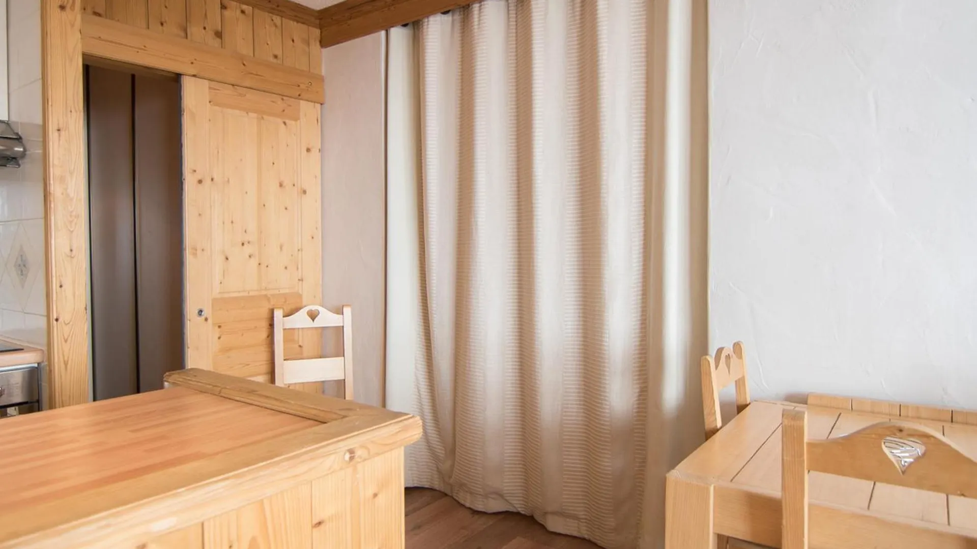2 Pieces Sud A 500 M Des Pistes Avec Wifi Et Animaux Admis - Fr-1-449-53 Apartment Tignes